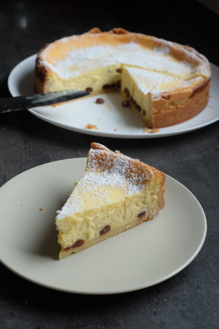 Kasekuchen Mit Rosinen Bei Freunden